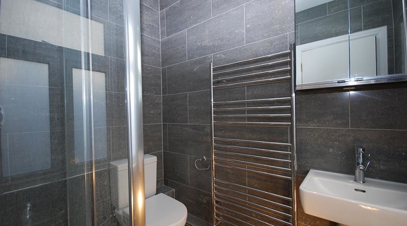 Cato-St-Flat-2-Shower-Room-1